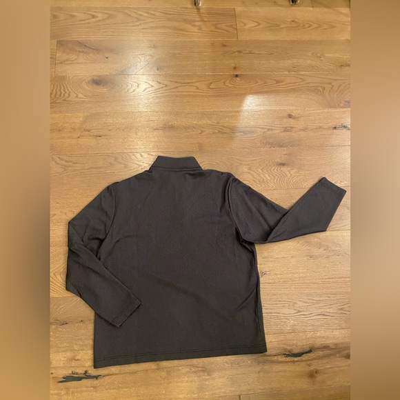 Men’s Perry Ellis grey stretch 1/4 zip pullover. - Picture 2 of 11